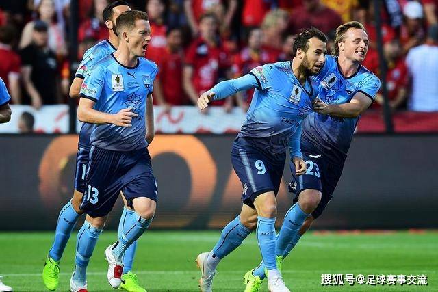 赛后1小时阿根廷无人走出更衣室 沙特球员问梅西在哪